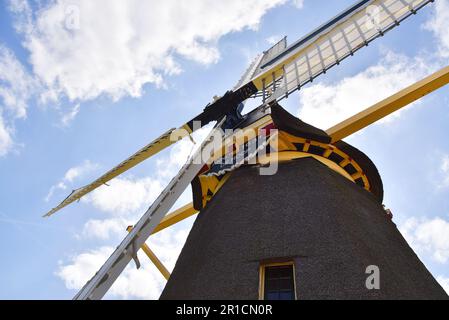 Zand, Niederlande. Mai 2023. Details einer originalen niederländischen Windmühle. Hochwertiges Foto Stockfoto