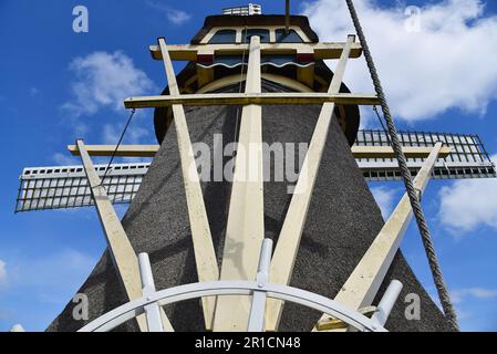 Zand, Niederlande. Mai 2023. Details einer originalen niederländischen Windmühle. Hochwertiges Foto Stockfoto