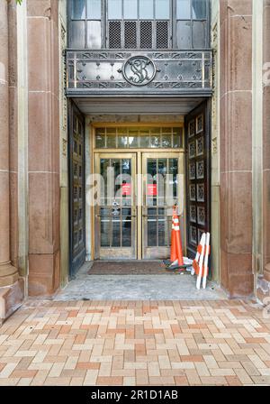 Die Bank of America befindet sich jetzt im Syracuse Savings Bank Building am Clinton Square, dem ehemaligen Pfad des Erie Canal. Stockfoto