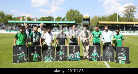 Münster, Deutschland. 13. Mai 2023. firo: 13.05.2023 Fußball, Fußball, Saison der Regionalliga, 2022/2023, Regionalliga West, Rückkehrrunde, 34. Spieltag SC Preussen Munster, SCP, Preussen Münster - Rot Weiss Ahlen Abschied, die, Spieler, die, Preußen, Leave, to, Nicolai Remberg und Henok Teklab Credit: dpa/Alamy Live News Stockfoto