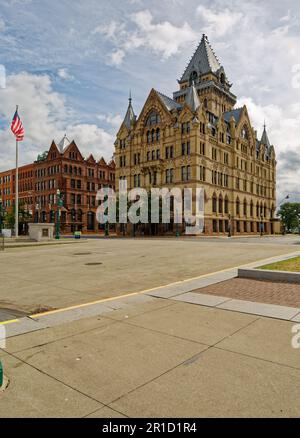 Die Bank of America befindet sich jetzt im Syracuse Savings Bank Building am Clinton Square, dem ehemaligen Pfad des Erie Canal. Stockfoto
