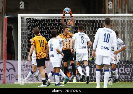 Benevento, Italien. 13. Mai 2023. Riccardo Gagno (Modena) während des Fußballspiels Benevento Calcio gegen Modena FC, italienischer Fußball der Serie B in Benevento, Italien, Mai 13 2023 Kredit: Independent Photo Agency/Alamy Live News Stockfoto