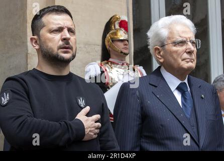 Rom, Italien. 13. Mai 2023. Der ukrainische Präsident Volodimyr Zelensky trifft am 13. Mai 2023 im Quirinal-Palast in Rom auf den italienischen Präsidenten Sergio Mattarella. Foto: (EV)/ABACAPRESS.COM Kredit: Abaca Press/Alamy Live News Stockfoto