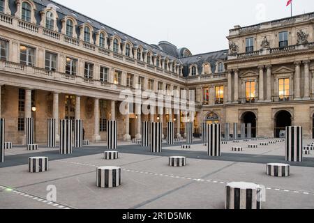 Colonnes de Buren in Palais Royal, Paris, Frankreich Stockfoto