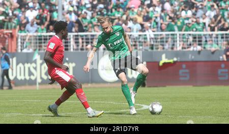 Münster, Deutschland. 13. Mai 2023. firo: 13.05.2023 Fußball, Fußball, Saison der Regionalliga, 2022/2023, Regionalliga West, Rückflug, 34. Spieltag SC Preussen Munster, SCP, Preussen Münster - Rot Weiss Ahlen Duels, Dennis Grote Credit: dpa/Alamy Live News Stockfoto