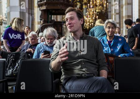 ZWOLLE - Laurens Dassen (Vorsitzender der Volt-Gruppe des Repräsentantenhauses) während des Volt-Parteikongresses. ANP VINCENT JANNINK niederlande raus - belgien raus Stockfoto