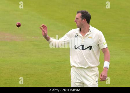 London, Großbritannien. 13. Mai 2023. London, Großbritannien. Während Surrey es mit Middlesex bei der County Championship im Kia Oval schafft, ist der dritte Tag David Rowe/Alamy Live News Credit David Rowe/Alamy Live News Stockfoto