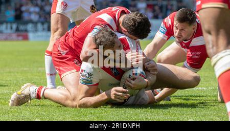 St. Helens, Merseyside, England, 13. Mai 2023. St. Helens Alex Walmsley spielte während des St. Helens Rugby Football Club V Salford Red Devils Rugby League Football Club im Totally Wicked Stadium die Betfred Super League (Abbild: ©Cody Froggatt/Alamy Live News) Stockfoto