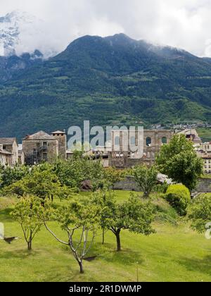 Antike römische Theater in der Stadt Aosta, Aosta Valley, NW Italien Stockfoto