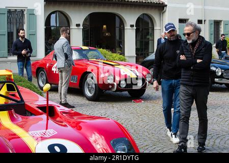 Modena, Italien. 13. Mai 2023. Modena, Modena, Italien, 13. Mai 2023, Cavallino Classic Modena 2023, die dritte Ausgabe des alljährlichen Concorso d'Eleganza, der das Prancing Horse im Casa Maria Luigia während Cavallino Classic Ferrari - Historical Motors Credit: Live Media Publishing Group/Alamy Live News feiert Stockfoto