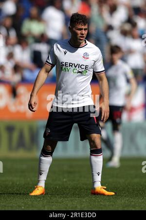 Bolton, Großraum Manchester, Großbritannien. 13. Mai 2023; University of Bolton Stadium, Bolton, Greater Manchester, England; League One Play Off Football, Semi Final, First Leg, Bolton Wanderers versus Barnsley; Dion Charles of Bolton Wanderers Credit: Action Plus Sports Images/Alamy Live News Stockfoto