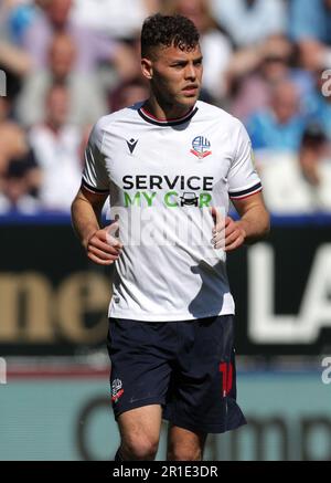 Bolton, Großraum Manchester, Großbritannien. 13. Mai 2023; University of Bolton Stadium, Bolton, Greater Manchester, England; League One Play Off Football, Semi Final, First Leg, Bolton Wanderers versus Barnsley; Dion Charles of Bolton Wanderers Credit: Action Plus Sports Images/Alamy Live News Stockfoto