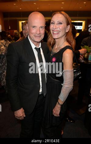 Andrea Sawatzki mit Ehemann Christian Berkel bei der 73. Verleihung des Deutschen Filmpreises 2023 im Theater am Potsdamer Platz. Berlin, 12.05.2023 Stockfoto