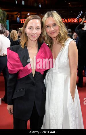 Katharina Schüttler und Stefanie Stappenbeck bei der 73. Verleihung des Deutschen Filmpreises 2023 im Theater am Potsdamer Platz. Berlin, 12.05.2023 Stockfoto