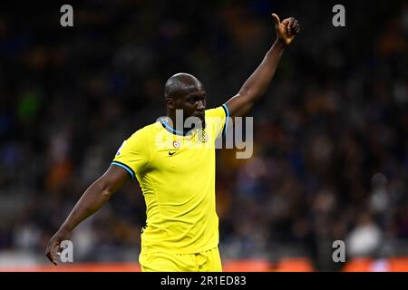 Mailand, Italien. 13. Mai 2023 Romelu Lukaku vom FC Internazionale Gesten während des Fußballspiels der Serie A zwischen dem FC Internazionale und US Sassuolo. Kredit: Nicolò Campo/Alamy Live News Stockfoto