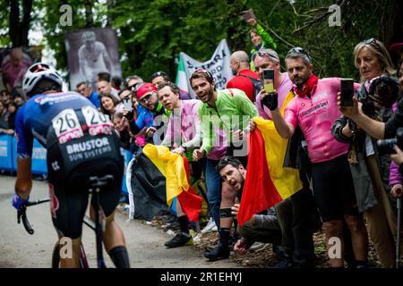 Fossombrone, Italien. 13. Mai 2023. Abbildung, aufgenommen während der achten Etappe des Giro D'Italia-Radrennen 2023, von Terni bis Fossombrone (207 km), in Italien, Samstag, den 13. Mai 2023. Das Giro 2023 findet vom 06. Bis 28. Mai 2023 statt. BELGA FOTO JASPER JACOBS Kredit: Belga News Agency/Alamy Live News Stockfoto