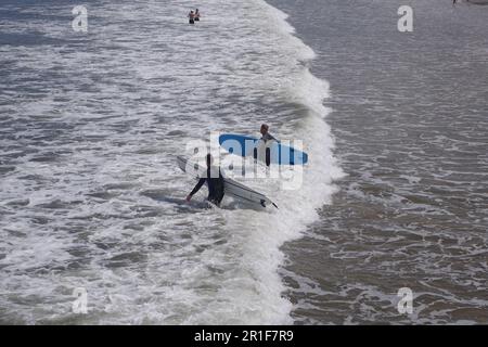 Surfer in Saltburn-by-the-Sea, England Stockfoto