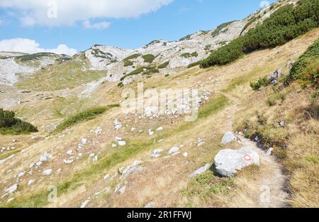 Wanderung zum Bobotov Kuk, dem höchsten Gipfel in Montenegro, im Durmitor-Nationalpark Stockfoto