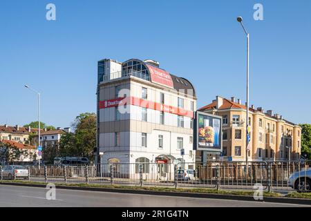 Sofia, Bulgarien. Mai 2023. Außenansicht der Ziraat Bank im Stadtzentrum Stockfoto