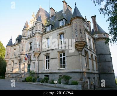 Blick auf Le Chateau De La Roche-Bagnoles, Bagnoles De L'Orne, Normandie, Frankreich, Europa Stockfoto