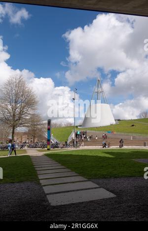 Delft, Niederlande - Bibliothek für Technische Universität Delft von Mecanoo Stockfoto