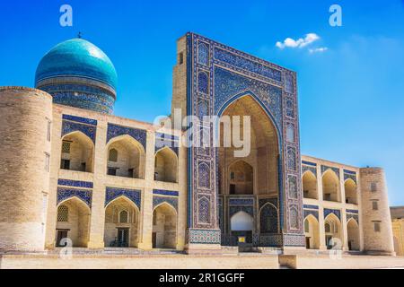 Po-i-Kalan oder POI Kalan, ein islamischer religiöser Komplex rund um das Kalan-Minarett in Bukhara, Usbekistan Stockfoto