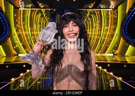 Die schwedische Star Loreen hat den Eurovision Song Contest 2023 mit ihrem Song Tattoo gewonnen.:Ore wurde 2012 mit ihrem Song Euphoria zum Eurovison-Gewinner gekrönt. Sie sagte, ich fühle so viel Liebe ... Ich bin dankbar. Finnlands Kaarija belegte den zweiten Platz. Mae Muller aus Großbritannien belegte den zweiten Platz von unten. Russland griff die Heimatstadt des ukrainischen Eintritts Tvorchi kurz vor ihrem Auftritt an. Der Wettbewerb fand dieses Jahr in Liverpool statt, weil der Krieg in der Ukraine sie daran hinderte, Gastgeber zu sein. Die Show wurde in diesem Jahr von den Gewinnern des ukrainischen Kalush Orchesters eröffnet Mit Catherine Prinzessin von Wales... Stockfoto