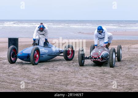 Belly-Tank-Hotrods beim Mille Margate Beach Race 2023 Stockfoto