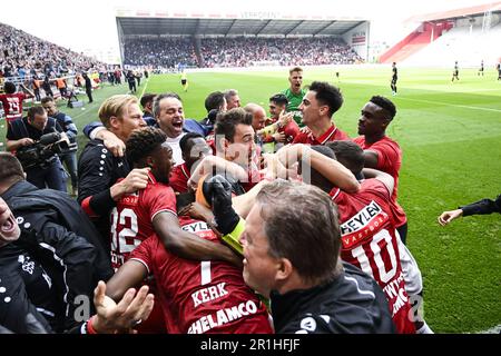 Antwerpen, Belgien. 14. Mai 2023. Antwerpener Spieler feiern nach einem Tor während eines Fußballspiels zwischen dem Royal Antwerpener FC RAFC und dem Club Brügge KV am Sonntag, den 14. Mai 2023 in Antwerpen, am 3. Tag der Champions-Play-offs in der ersten Liga der „Jupiler Pro League“ der belgischen Meisterschaft. BELGA FOTO TOM GOYVAERTS Kredit: Belga News Agency/Alamy Live News Stockfoto