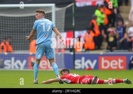 Coventry, Großbritannien. 14. Mai 2023. Viktor Gyökeres #17 von Coventry City reagiert während des Sky Bet Championship Play-Off-Spiels Coventry City vs Middlesbrough in der Coventry Building Society Arena, Coventry, Großbritannien, 14. Mai 2023 (Foto von Gareth Evans/News Images) in Coventry, Großbritannien, am 5./14. Mai 2023. (Foto: Gareth Evans/News Images/Sipa USA) Guthaben: SIPA USA/Alamy Live News Stockfoto