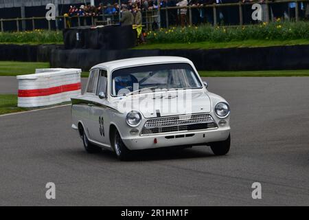 Alex Brundle, Julian Thomas, Ford Lotus Cortina Mk1, Jim Clark Trophy, ein 45-minütiges Rennen mit zwei Fahrern, das nur für den legendären Rennwagen des MID gilt Stockfoto