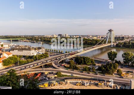 SNP-Brücke in Bratislava, Slowakei Stockfoto