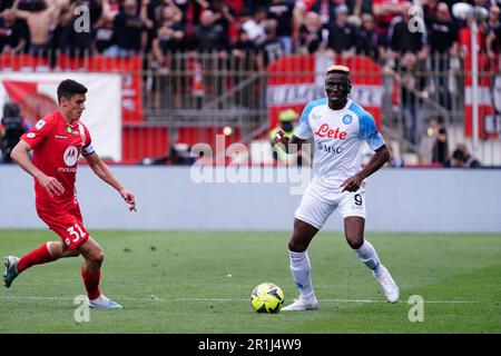 Monza, Italien. 14. Mai 2023. Victor Osimhen (SSC Napoli) während der italienischen Meisterschaft Ein Fußballspiel zwischen AC Monza und SSC Napoli am 14. Mai 2023 im U-Power Stadium in Monza, Italien - Kredit: Luca Rossini/E-Mage/Alamy Live News Kredit: Luca Rossini/E-Mage/Alamy Live News Stockfoto