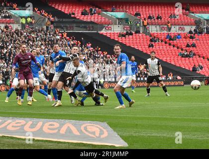 Wembley Stadium, London, Großbritannien. 13. Mai 2023 um 1530hrs Uhr. Notts County FC gegen Chesterfield FC – Vanarama National League Play Off Final. Corner Kick Picture: Mark Dunn/Alamy, Stockfoto