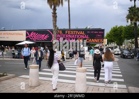 Cannes, Frankreich. 14. Mai 2023. Vorbereitungen für das 76. Internationale Filmfestival in Cannes, Palais des Festivals et des Congres, La Croisette, Cannes, Frankreich, am 14. Mai 2023. (Foto: Lionel Urman/Sipa USA) Guthaben: SIPA USA/Alamy Live News Stockfoto