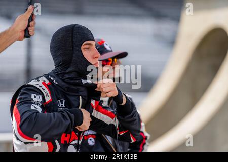 Indianapolis, USA. 13. Mai 2023. DER INDYCAR-Fahrer DAVID MALUKAS (18) aus Chicago, Illinois, bereitet sich auf das Rennen um den GMR Grand Prix auf dem Indianapolis Motor Speedway in Indianapolis IN vor. (Kreditbild: © Walter G. Arce Sr./ZUMA Press Wire) NUR REDAKTIONELLE VERWENDUNG! Nicht für den kommerziellen GEBRAUCH! Stockfoto