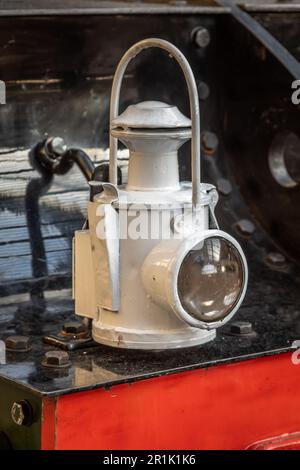 Zuglampe in einer Dampflokomotive Stockfoto