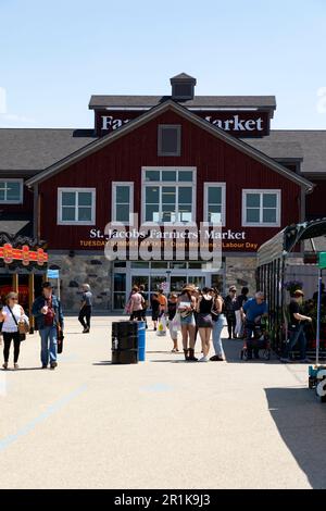 Schild- und Marktgebäude in St. Jacobs Bauernmarkt. St. Jacob ist Ontario Kanada Stockfoto