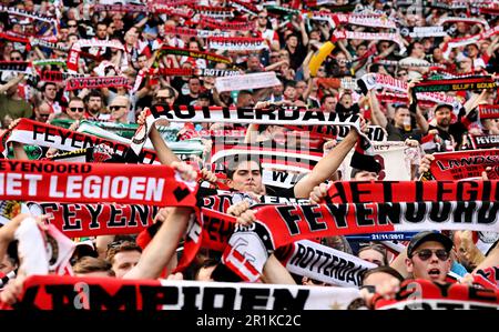 ROTTERDAM - die Meisterschaftsbowl ist für Feyenoord nach dem niederländischen Premier-League-Spiel zwischen Feyenoord und Go-ahead Eagles im Feyenoord Stadion de Kuip am 14. Mai 2023 in Rotterdam, Niederlande. ANP OLAF KRAAK Stockfoto