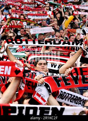 ROTTERDAM - die Meisterschaftsbowl ist für Feyenoord nach dem niederländischen Premier-League-Spiel zwischen Feyenoord und Go-ahead Eagles im Feyenoord Stadion de Kuip am 14. Mai 2023 in Rotterdam, Niederlande. ANP OLAF KRAAK Stockfoto