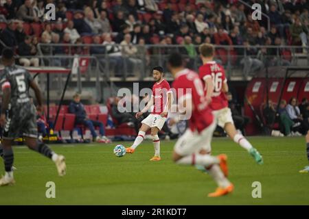 Alkmaar, Niederlande. 14. Mai 2023. ALKMAAR, NIEDERLANDE - MAI 14: Yukinari Sugawara von AZ während des niederländischen Eredivisie-Spiels zwischen AZ und dem FC Emmen im AFAS-Stadion am 14. Mai 2023 in Alkmaar, Niederlande (Foto: Patrick Goosen/Orange Pictures). Credit: Orange Pics BV/Alamy Live News Stockfoto