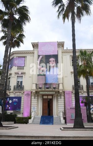 Cannes, Frankreich. 14. Mai 2023. Vorbereitung des Internationalen Filmfestivals 76. in Cannes, Palais des Festivals, La Croisette, in Cannes, Frankreich Am 14. Mai 2023. Foto: Lionel Urman/ABACAPRESS.COM Kredit: Abaca Press/Alamy Live News Stockfoto