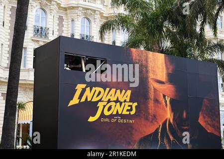 Cannes, Frankreich. 14. Mai 2023. Vorbereitung des Internationalen Filmfestivals 76. in Cannes, Palais des Festivals, La Croisette, in Cannes, Frankreich Am 14. Mai 2023. Foto: Lionel Urman/ABACAPRESS.COM Kredit: Abaca Press/Alamy Live News Stockfoto
