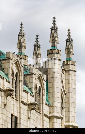 Die erste Baptistenkirche und der Mizpah-Turm, ein seit langem ungenutztes Wahrzeichen, sollten als Wohn-/Bürogebäude mit gemischter Nutzung umgebaut werden. Stockfoto