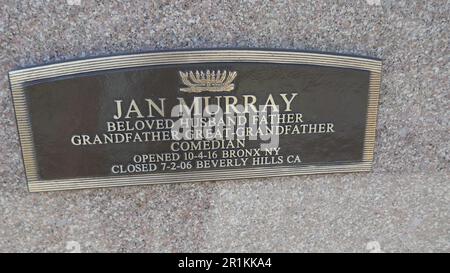 Los Angeles, Kalifornien, USA 12. Mai 2023 Entertainer/Comedian Jan Murray Grave im Canaan Garden Mausoleum im Hillside Memorial Park am 12. Mai 2023 in Culver City, Los Angeles, Kalifornien, USA. Foto: Barry King/Alamy Stock Photo Stockfoto