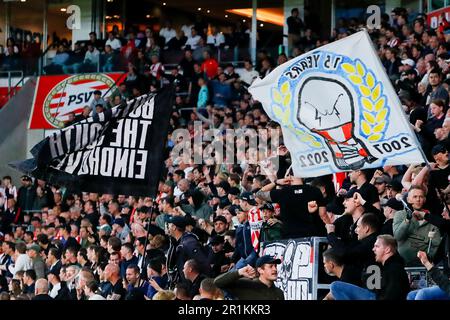 14-05-2023: Sport: PSV gegen Fortuna EINDHOVEN, NIEDERLANDE - MAI 14: PSV-Fans während des Spiels Eredivisie PSV Eindhoven und Fortuna Sittard bei Philip Stockfoto