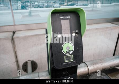 presto Kartenleser, ein kontaktloses automatisiertes System zur Tarifabholung im öffentlichen Nahverkehr, das in Ontario, Kanada, verwendet wird Stockfoto