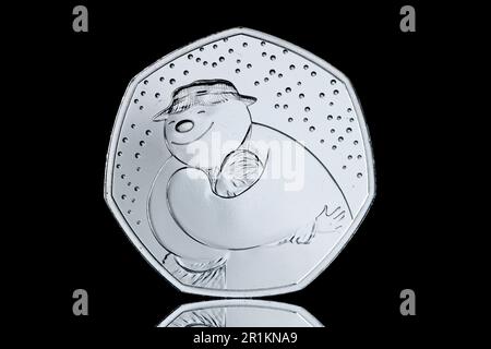 2020 50p Münze zum Gedenken an 40 Jahre der legendären Weihnachtsgeschichte „der Schneemann“ Stockfoto