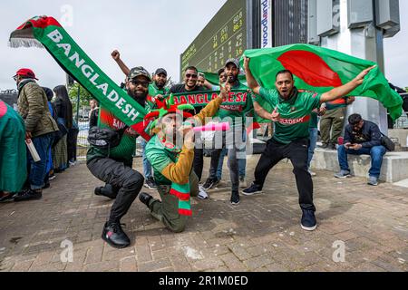 CHELMSFORD, VEREINIGTES KÖNIGREICH. 14. Mai 2023. Die Fans bei der ICC Men's Cricket World Cup Super League 3. ODI Ireland gegen Bangladesh auf dem Cloud County Cricket Ground am Sonntag, den 14. Mai 2023 in CHELMSFORD ENGLAND. Kredit: Taka Wu/Alamy Live News Stockfoto