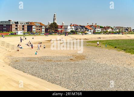 Neue Promenade und Meeresschutzgebiete an der Stanner Bank, besser bekannt als Granny's Bay, ein beliebter Ort zwischen Lytham und St. Annes, Lancashire Stockfoto